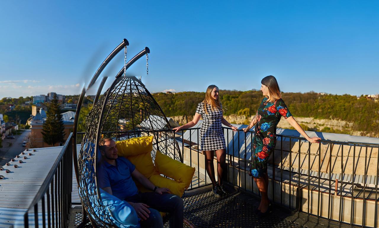 Panorama Apart-Hotel カームヤネツィ・ポジーリシクィイ エクステリア 写真